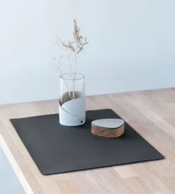 LIND DNA Core Pöytätabletti Square L 8 LIND DNA Core Pöytätabletti Square L -Ekelund Linneväveri Kauppa 503035 01 3 EnvironmentImage da78e8a5d8