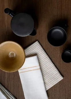 Menu Cressida Pellavalautasliina 45 X 45 Cm 8 Menu Cressida Pellavalautasliina 45 X 45 Cm -Ekelund Linneväveri Kauppa 512628 01 3 EnvironmentImage 82da2f7ca9