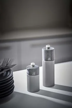 Peugeot Line Dark -suolamylly 18 Cm -Ekelund Linneväveri Kauppa 580870 01 40 EnvironmentImage e37418aabe